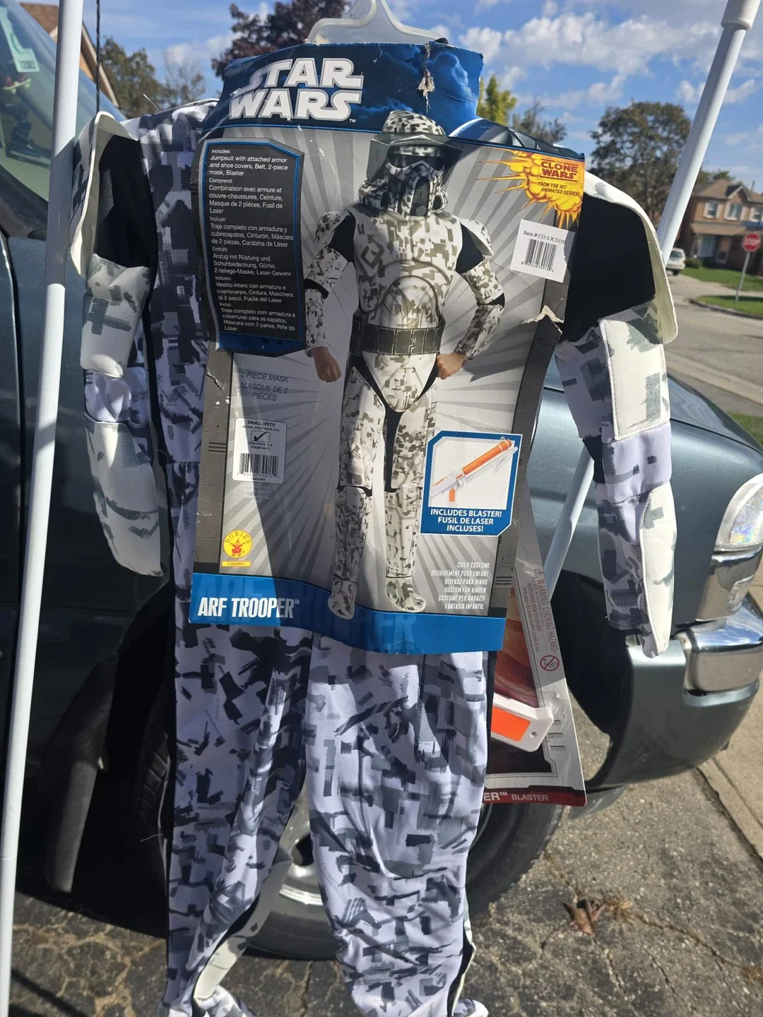 Halloween Costumes: image indicator(4)