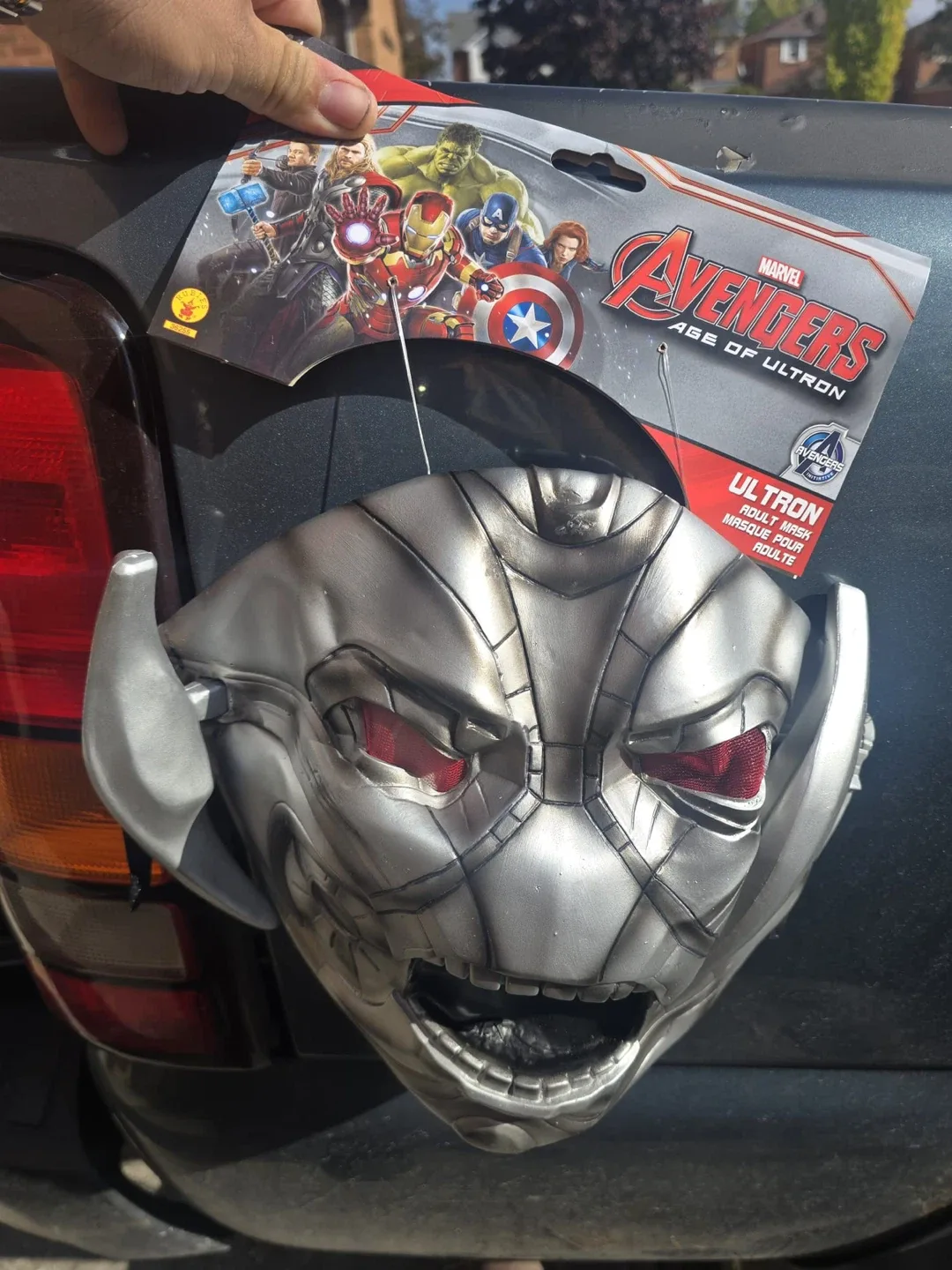 Halloween Costumes: image indicator(3)