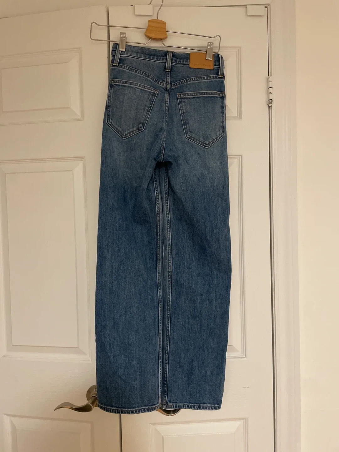 Aritzia/Denim Forum Arlo High Rise Straight Jeans size 24 image indicator(2)