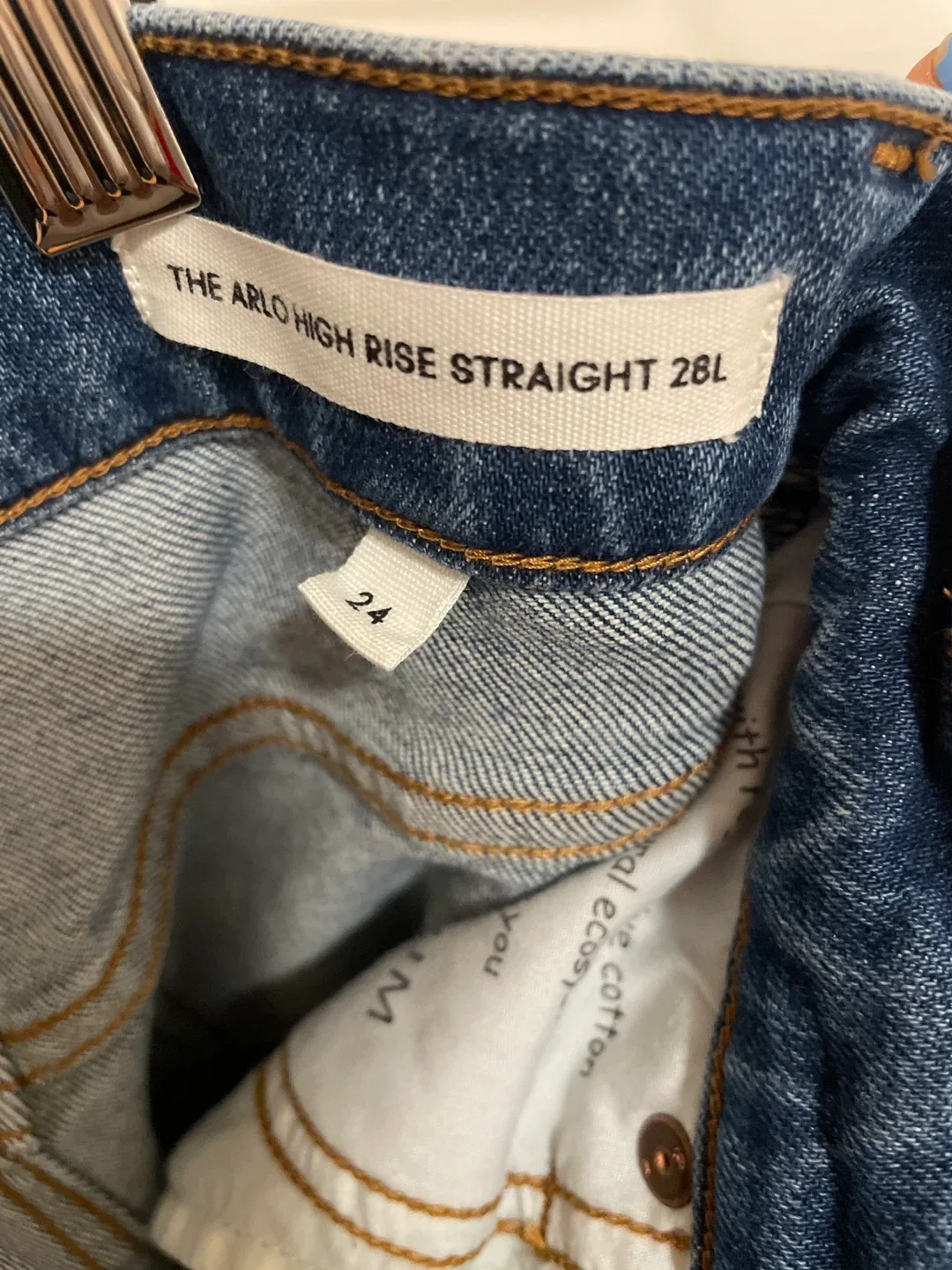 Aritzia/Denim Forum Arlo High Rise Straight Jeans size 24 image indicator(4)