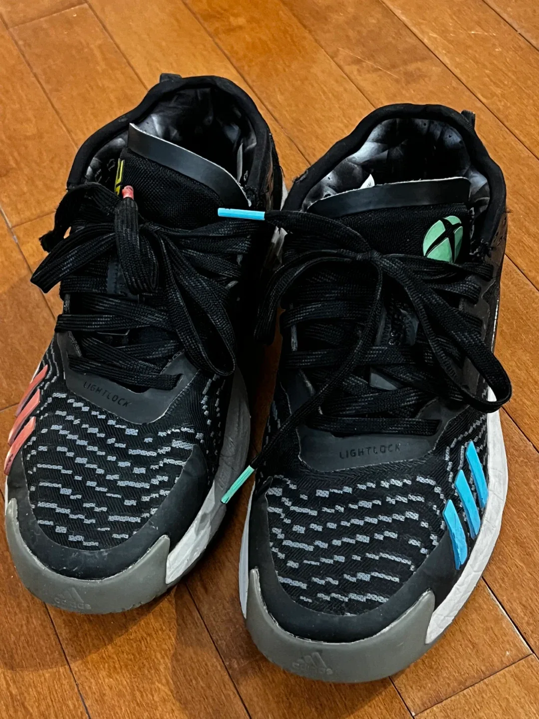 Adidas Basketball Shoes - Size US 5 image indicator(2)