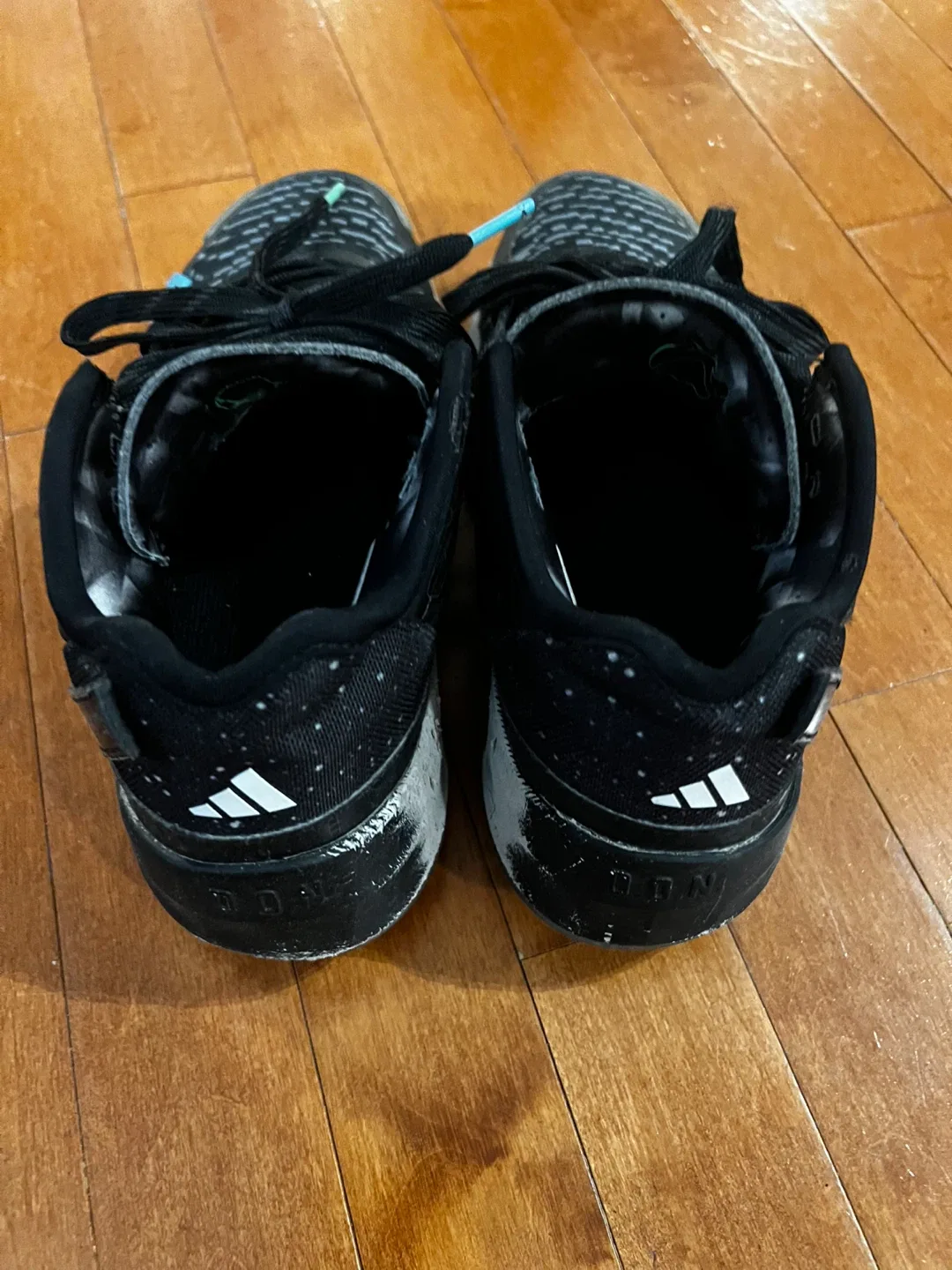 Adidas Basketball Shoes - Size US 5 image indicator(3)