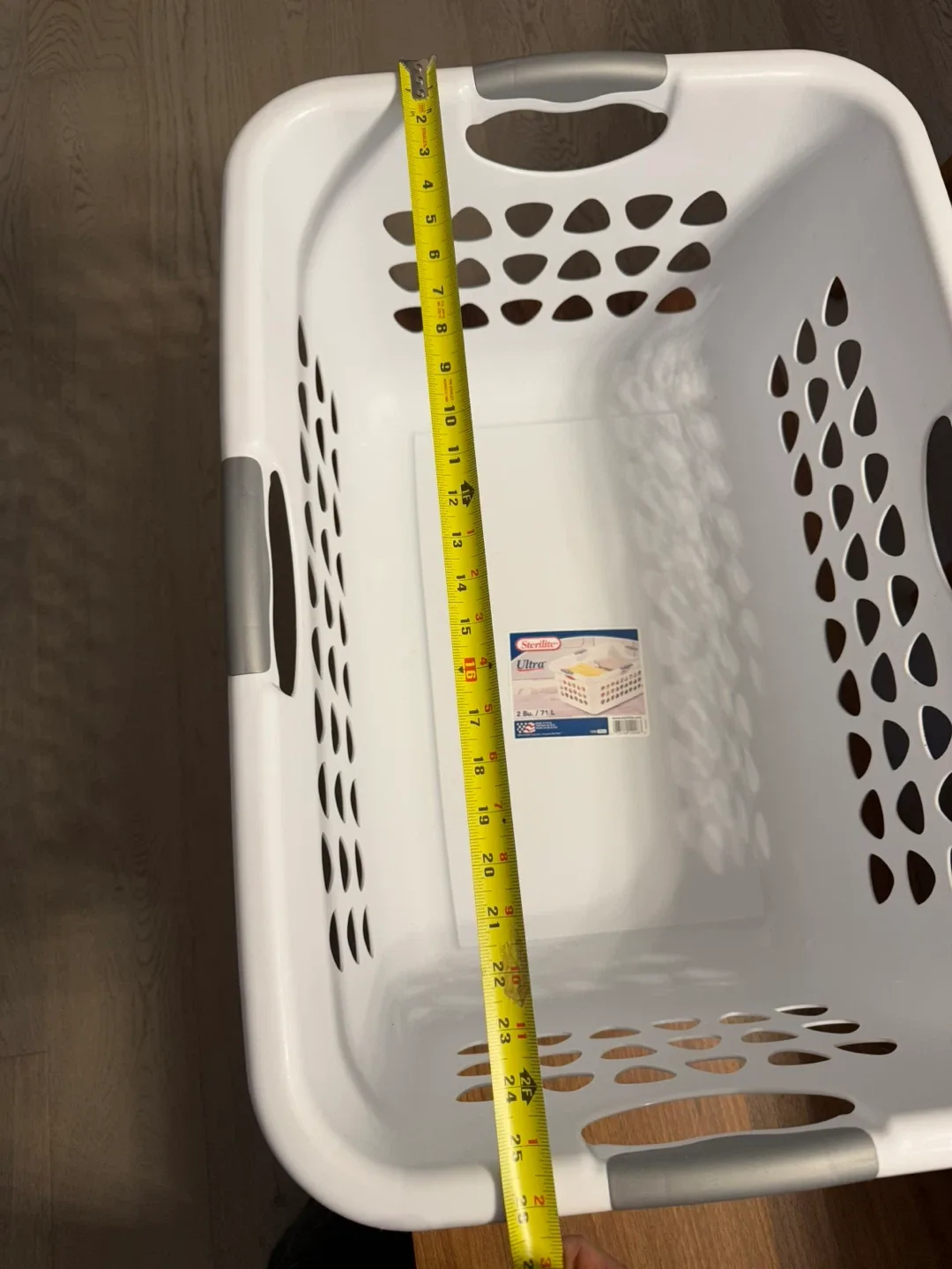 Sterilite Ultra Laundry Basket - White, 2 Bu / 71 L image indicator(2)