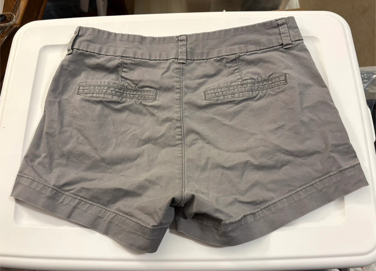 ✨✨Old Navy Everyday Khaki Short - Size 2 - photo 3