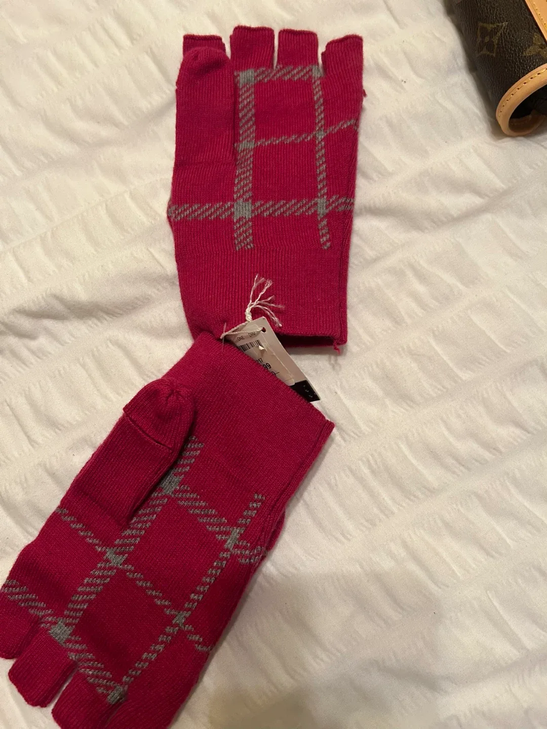 Coach New Pink Gloves with Plaid Pattern image indicator(3)