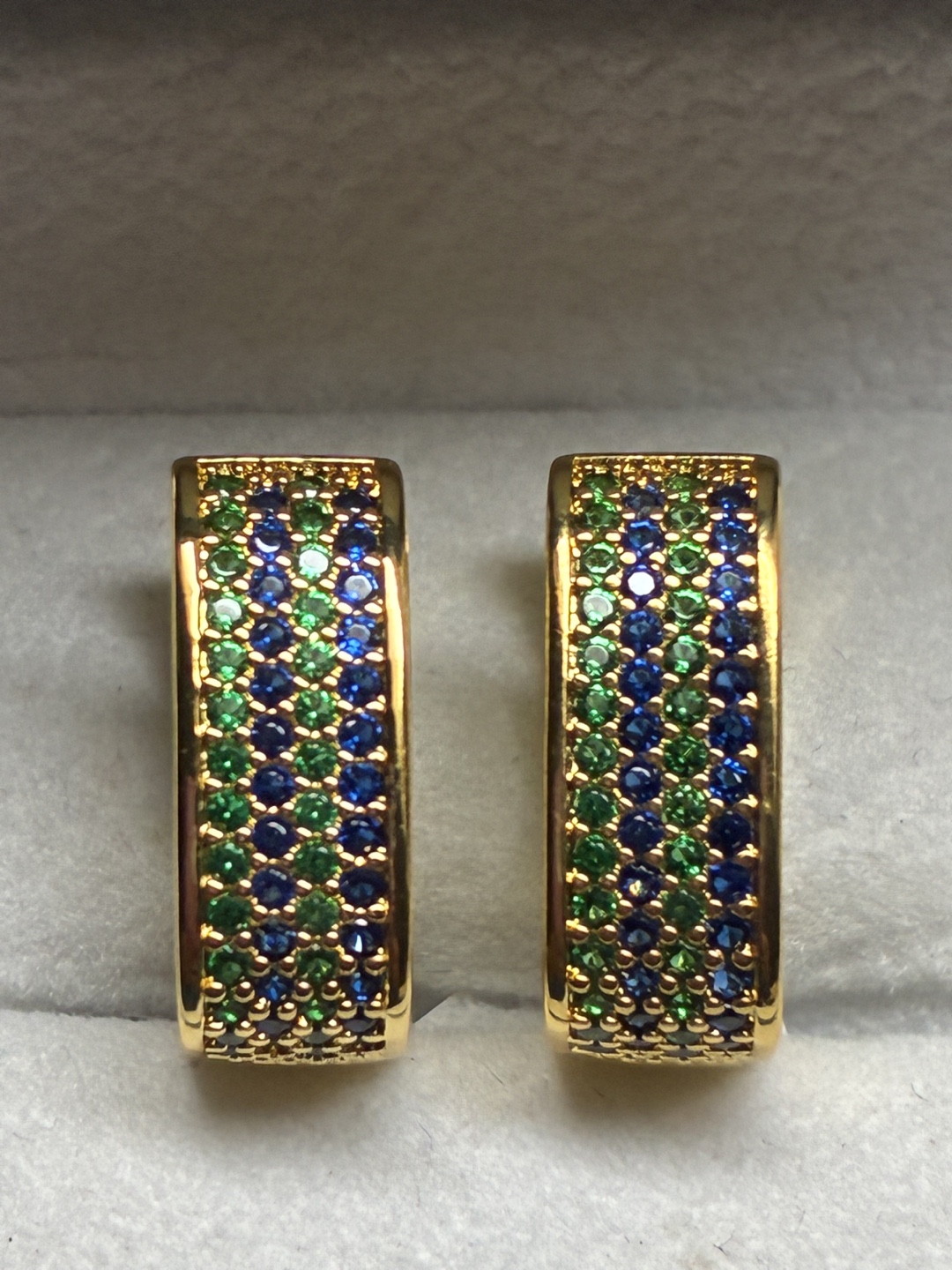 Luxury design 18k gold filled multi color square hoop earrings. - photo 2