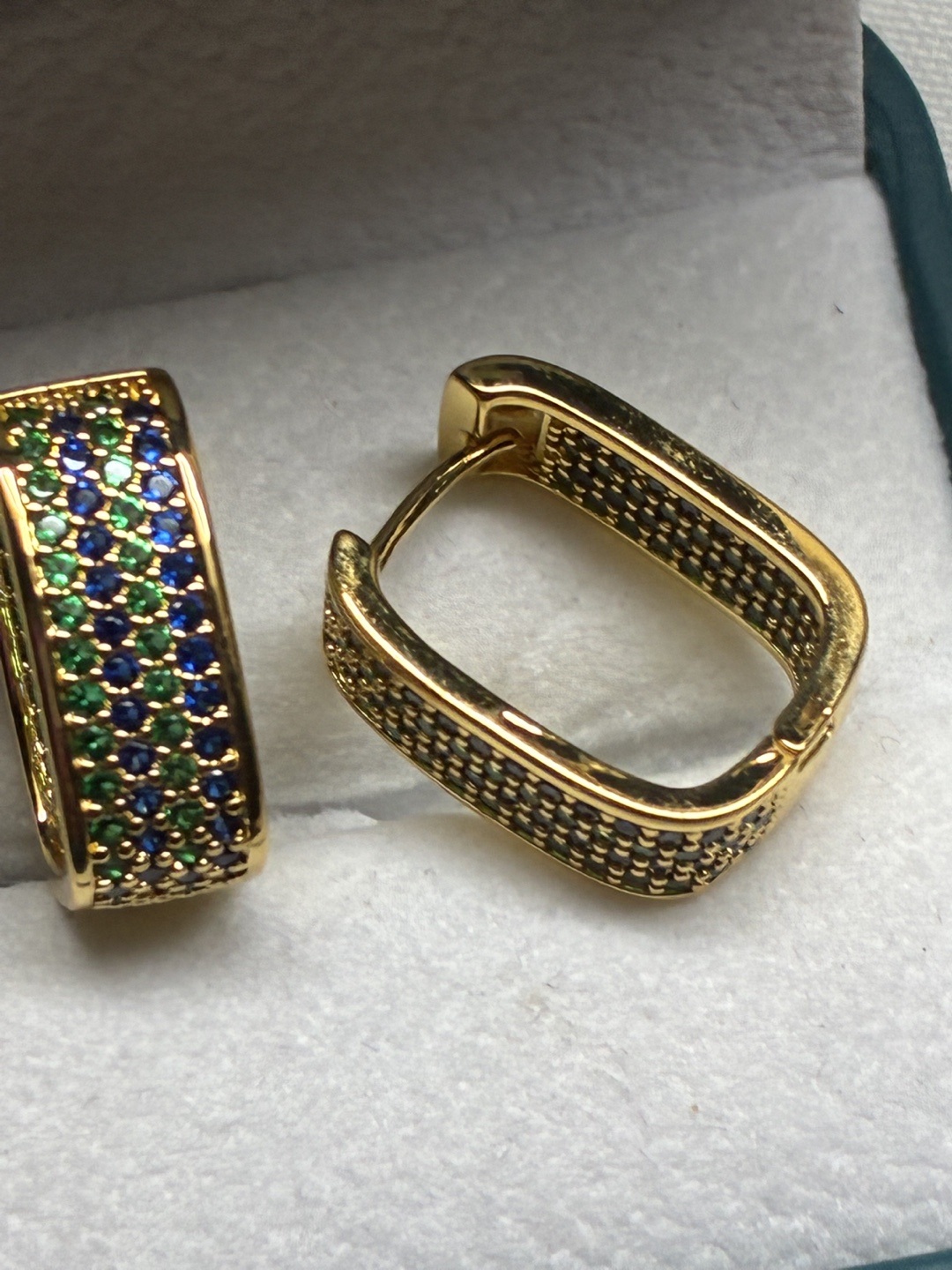 Luxury design 18k gold filled multi color square hoop earrings. - photo 5