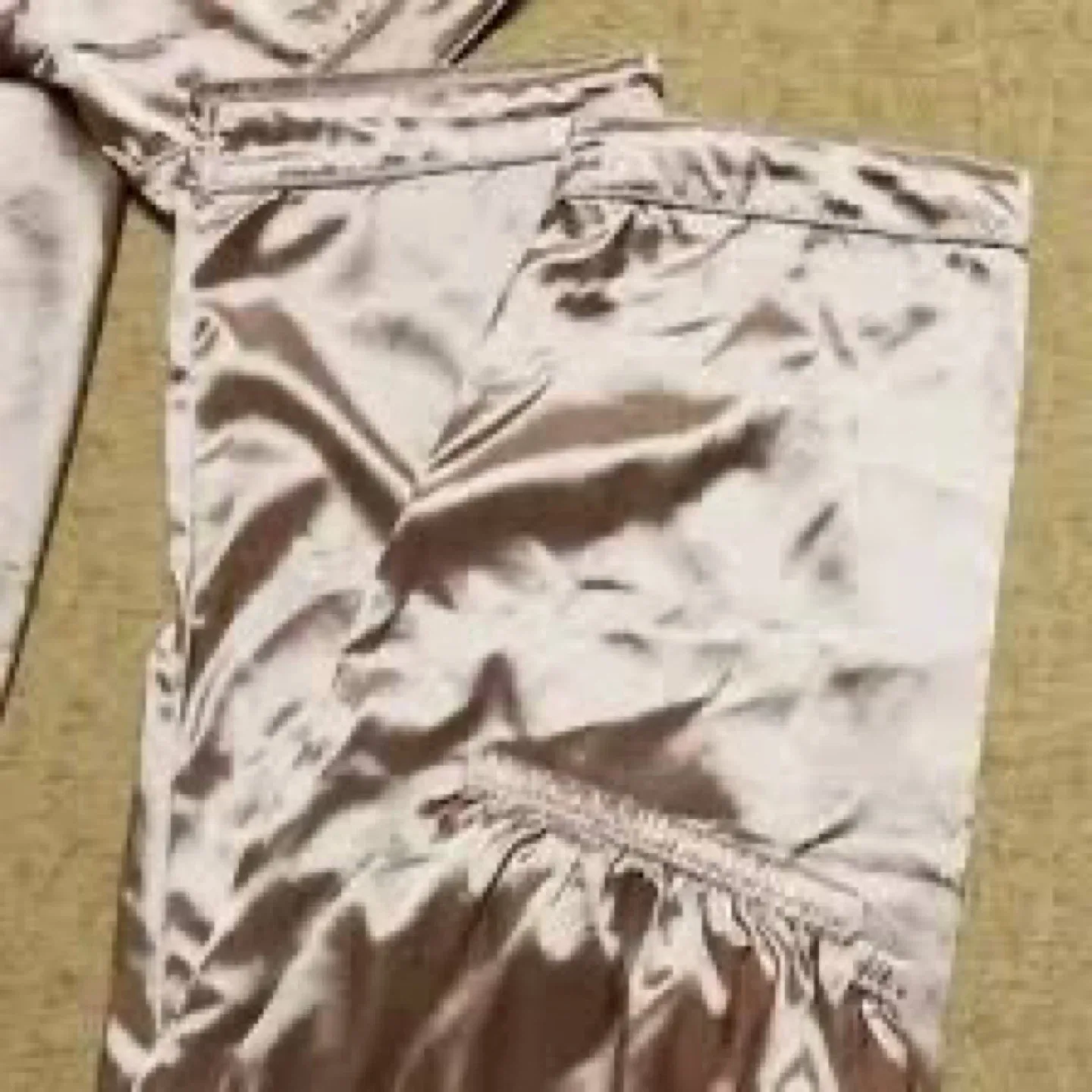 Satin Pajama Set image indicator(4)