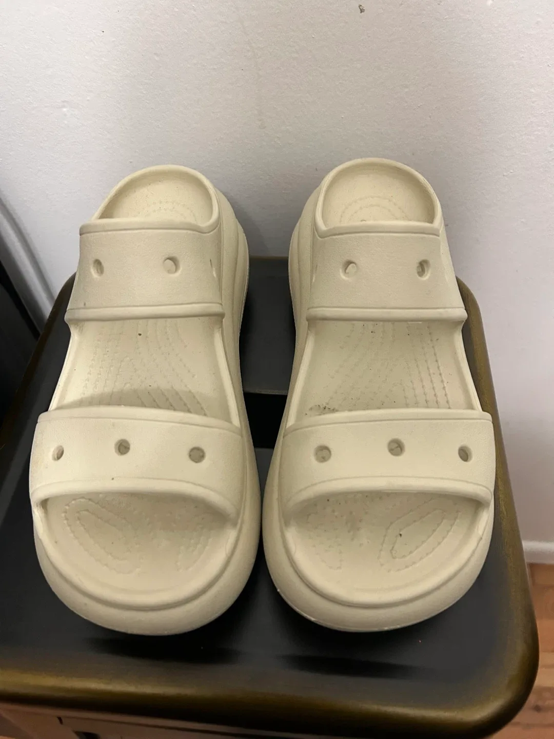 Crocs Women's Mega Crush Sandal Size 8 thumbnail
