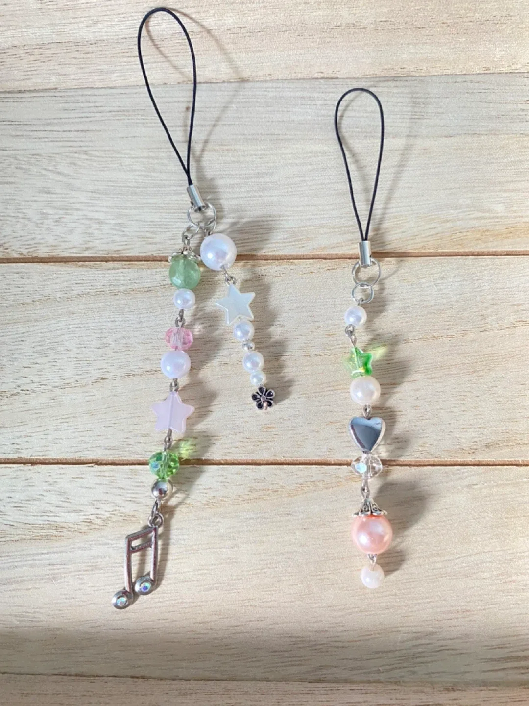 Handmade Beaded Bracelet & Phone charms image indicator(7)