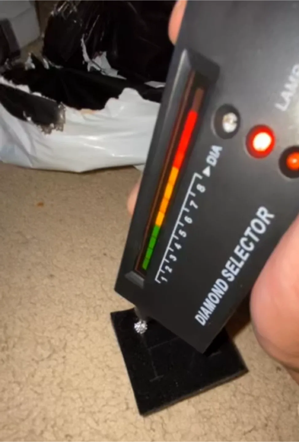 GRA Moissanite Stud Earrings - Excellent Cut image indicator(2)