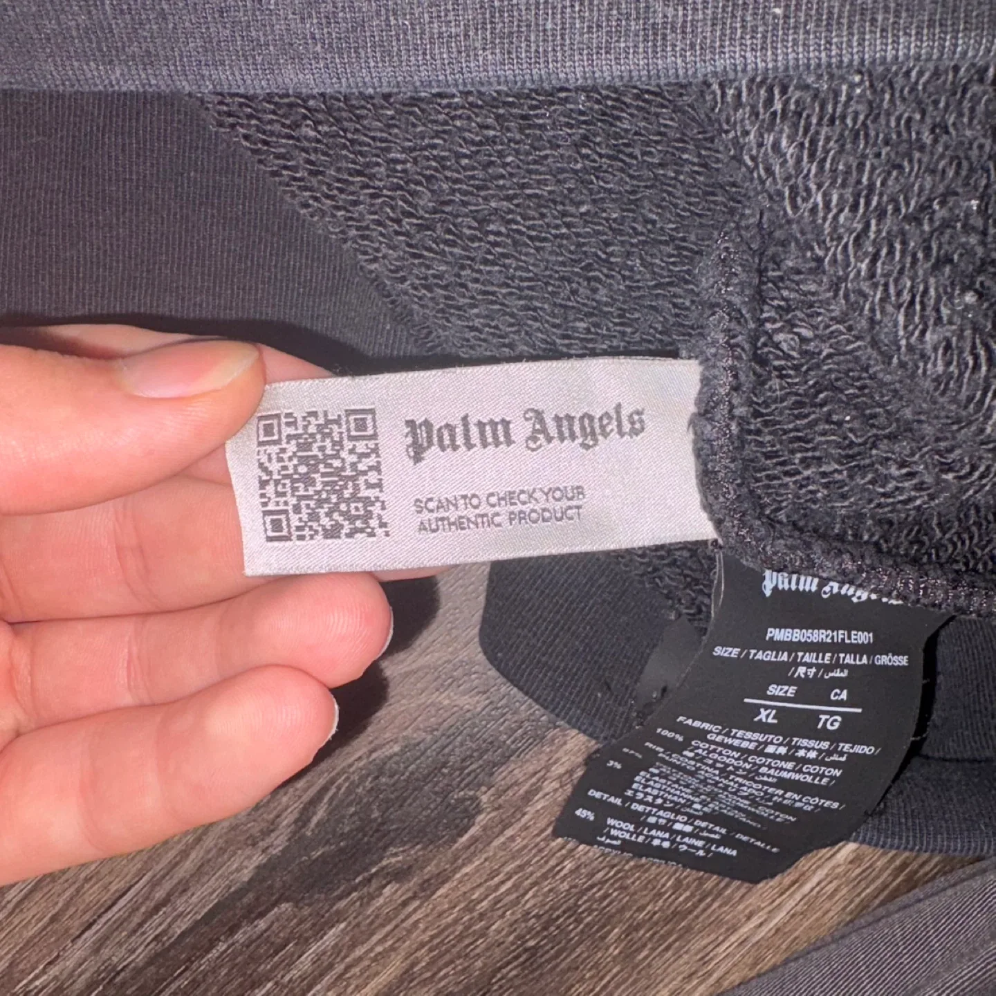 Palm Angels Black Bear Hoodie - Size XL image indicator(2)