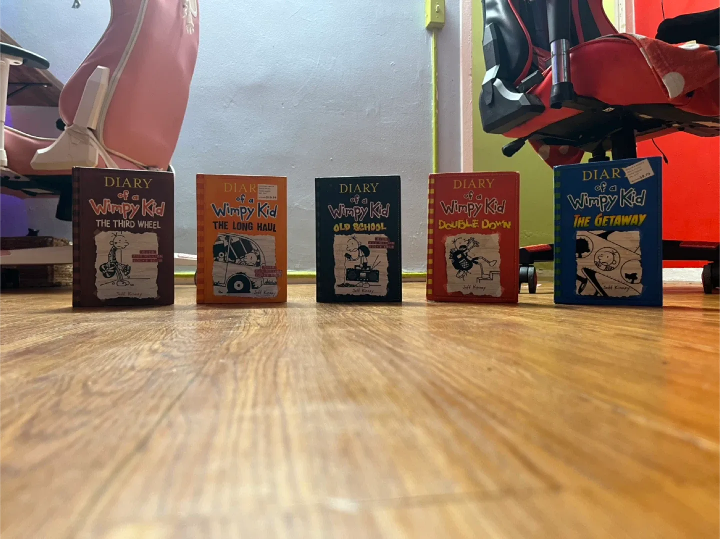 Diary of a Wimpy Kid Book Series by Jeff Kinney image indicator(4)