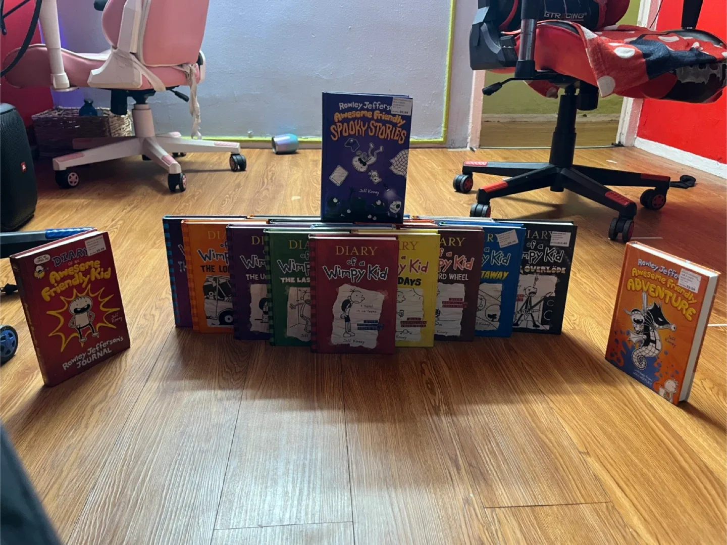 Diary of a Wimpy Kid Book Series by Jeff Kinney image indicator(7)