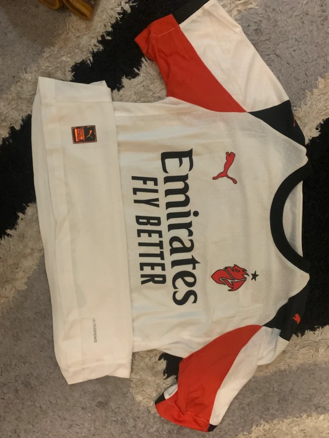 AC Milan soccer jersey image indicator(3)