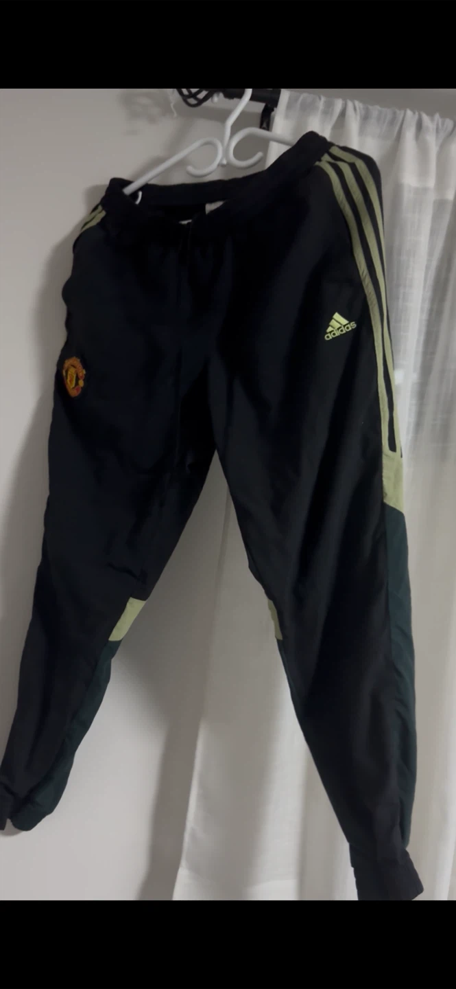 Adidas Manchester United Training Pants Size M