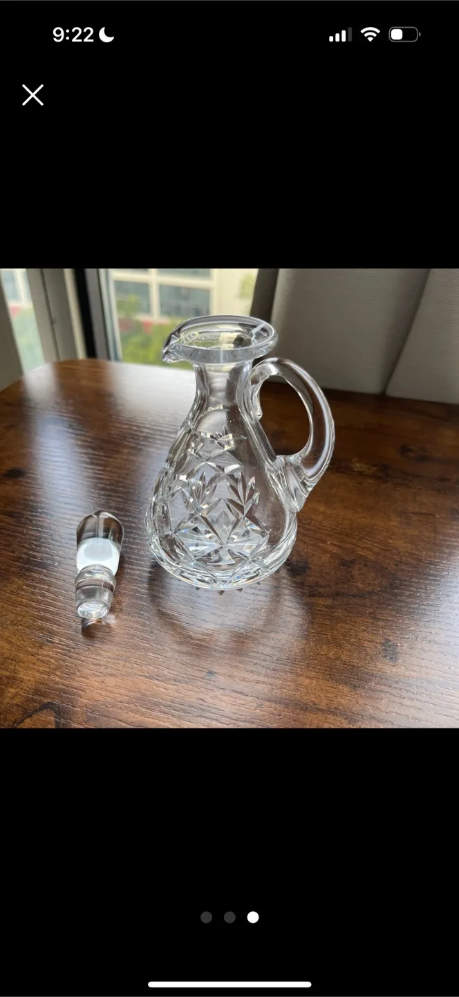 Mini Cut-glass/Crystal Pitcher image indicator(2)