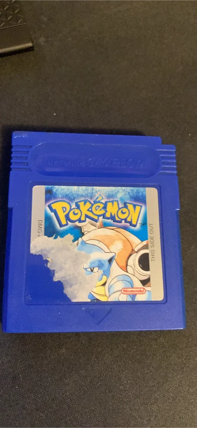 Pokemon Blue Version - Nintendo Game Boy thumbnail