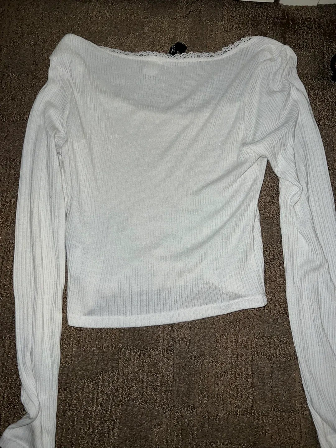 H&M beautiful top Size M image indicator(2)