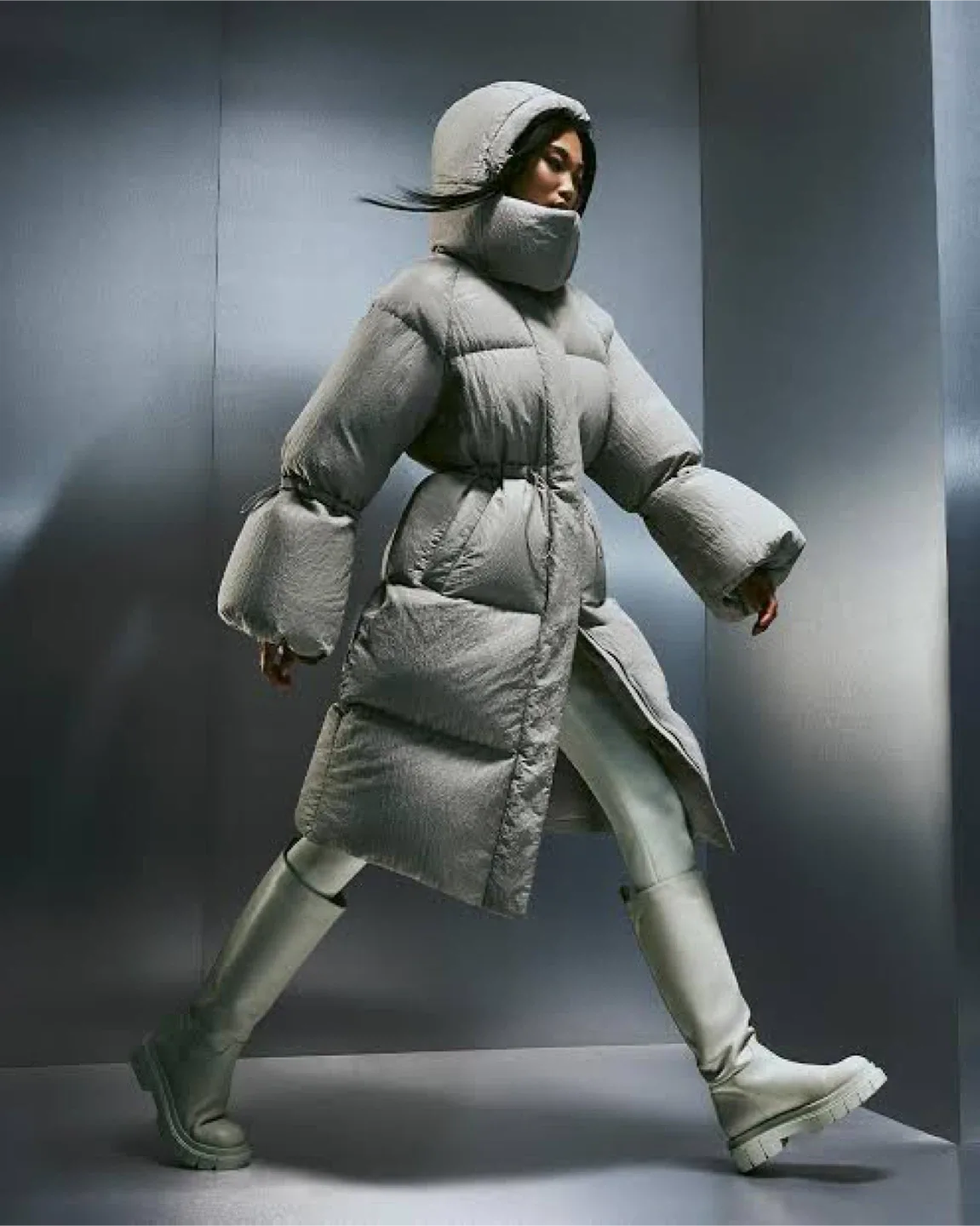 Mackage Lenzi Puffer Coat - XL - Light Grey image indicator(5)