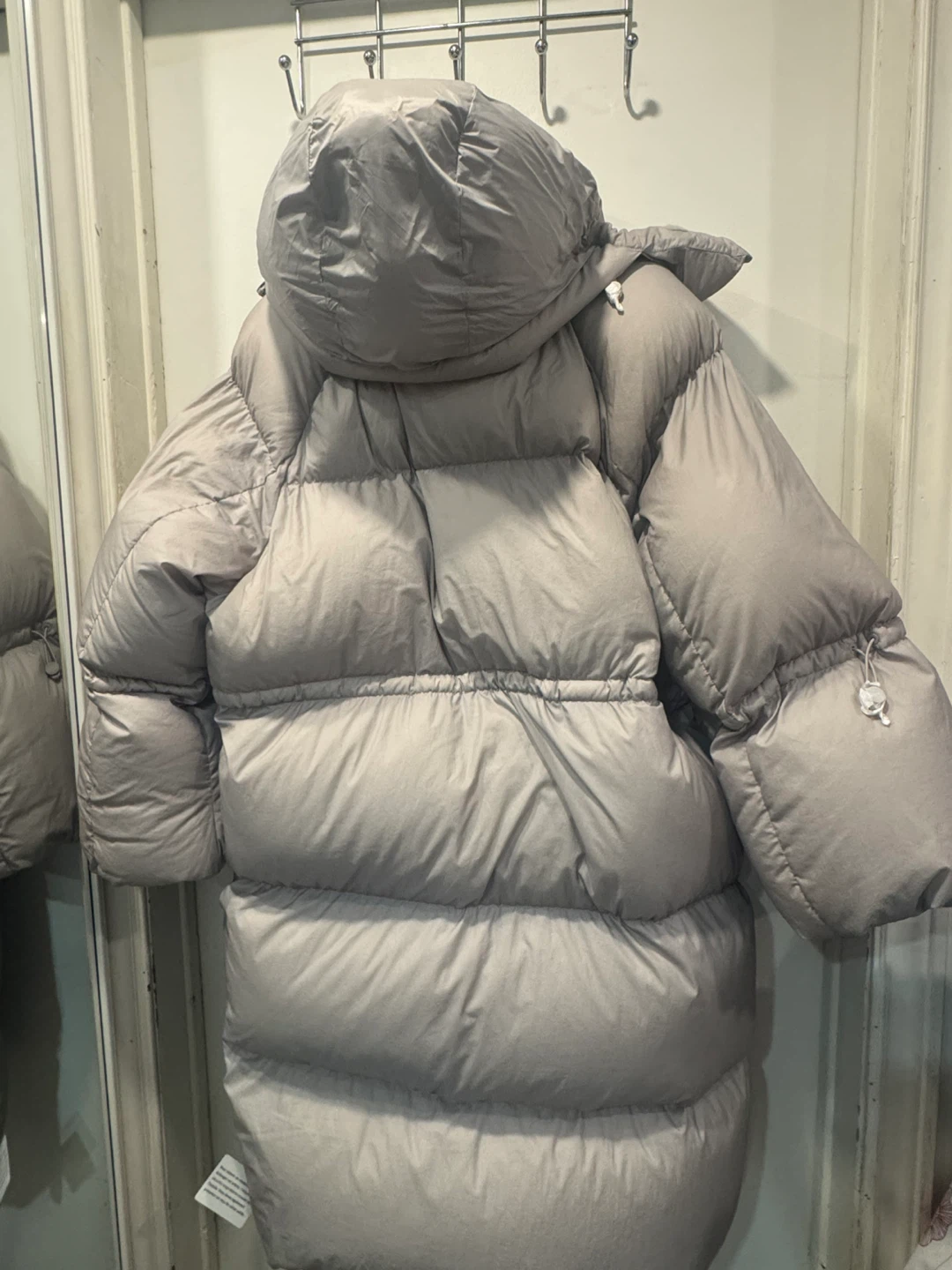 Mackage Lenzi Puffer Coat - XL - Light Grey - photo 2