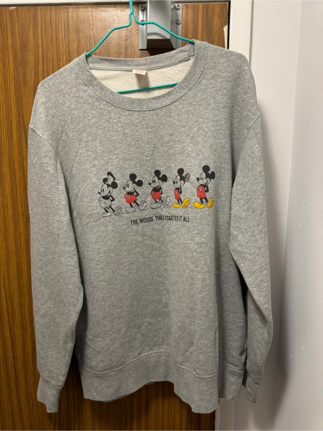 Disney x Uniqlo Grey Mickey Mouse Sweatshirt - XL