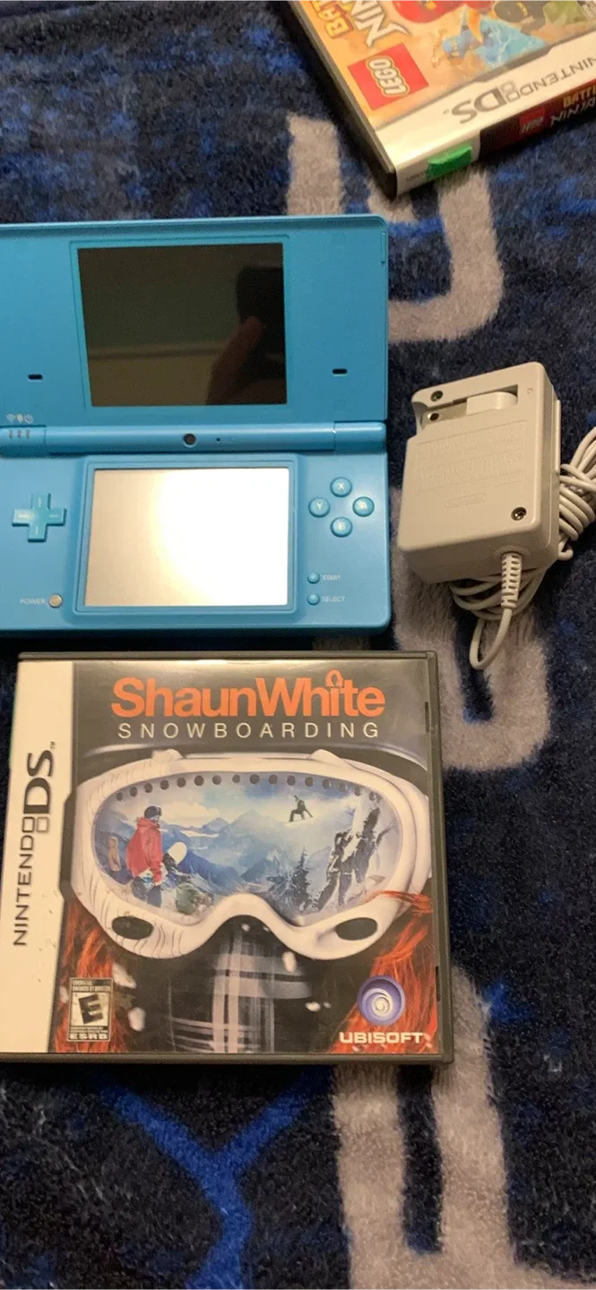 Nintendo DS with Shaun White Snowboarding Game thumbnail
