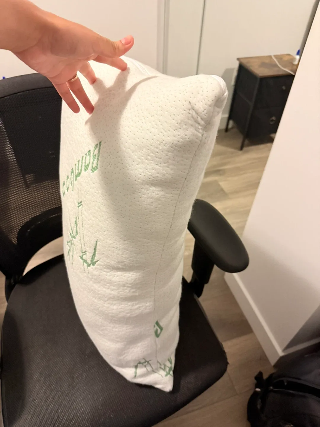 Never used pillow image indicator(2)