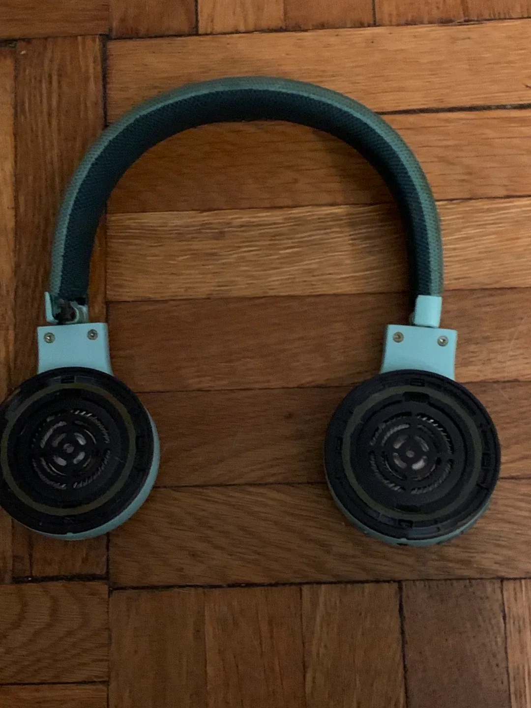 JBL Headphones - Mint Green image indicator(2)