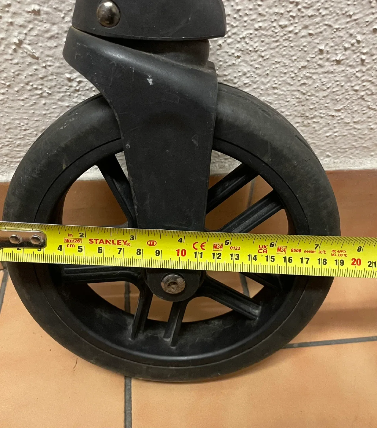 Uppababy Vista front wheels (2009-2014) image indicator(2)