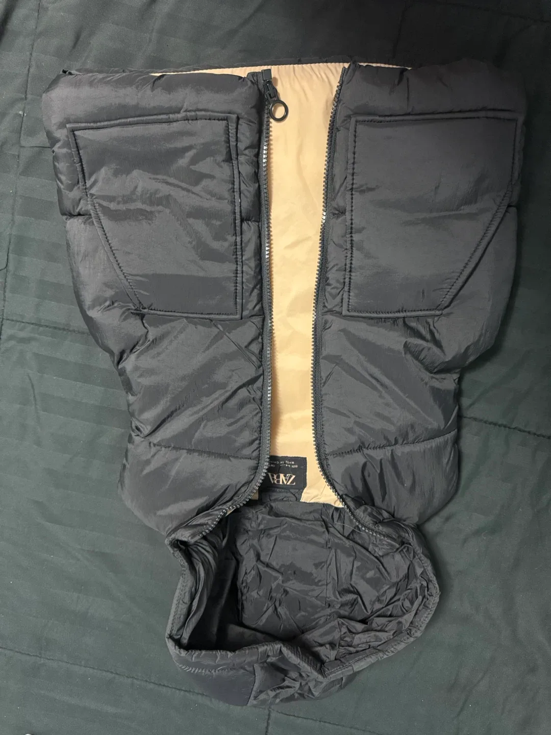 Zara Black Puffer Vest image indicator(3)