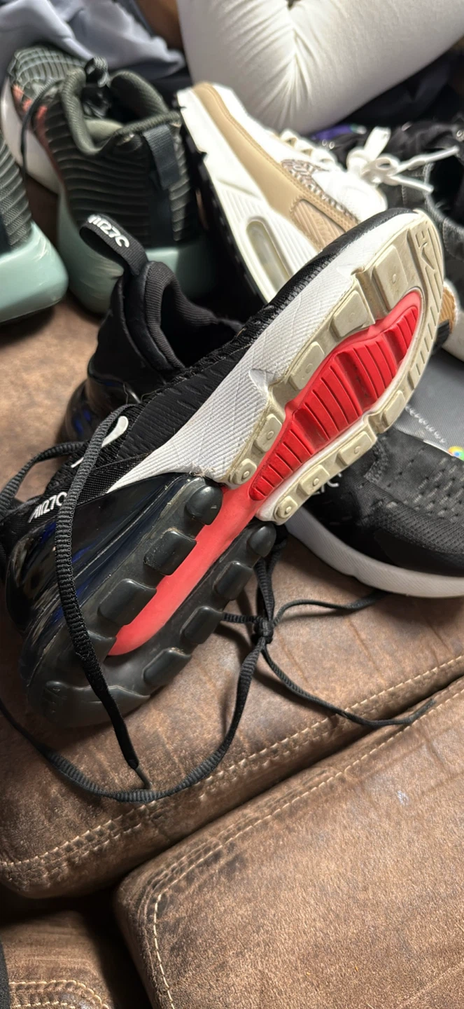 Nike Air Max 270 Black Sneakers size 4 - photo 3