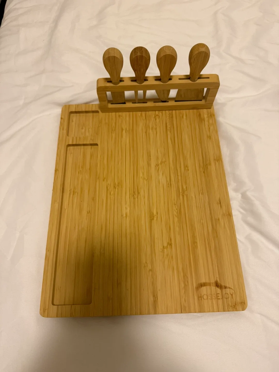 Moving out sale: Bamboo Cheese Board Set with Knives thumbnail