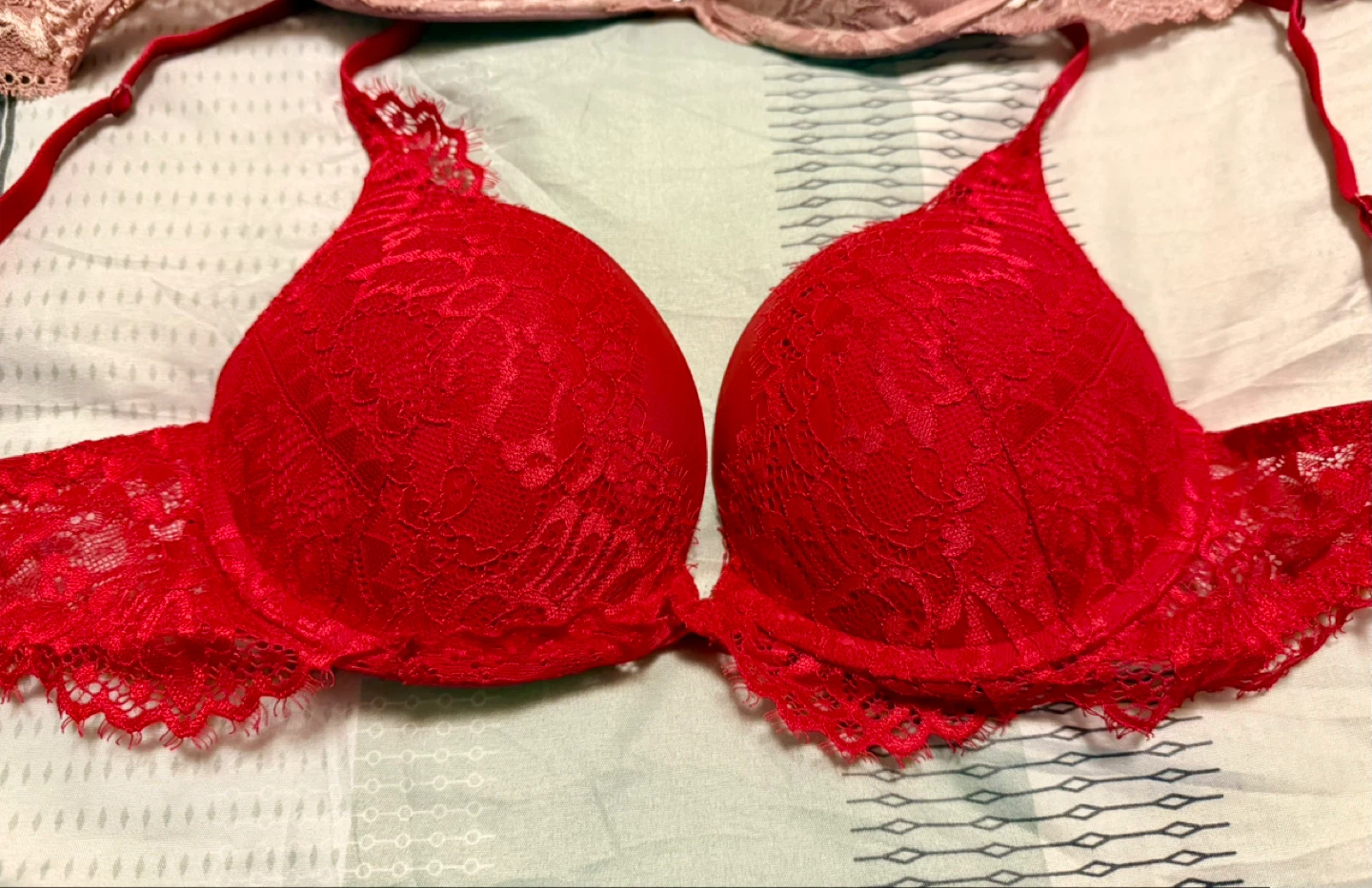 Selling La Senza Bra’s size 32C - photo 2
