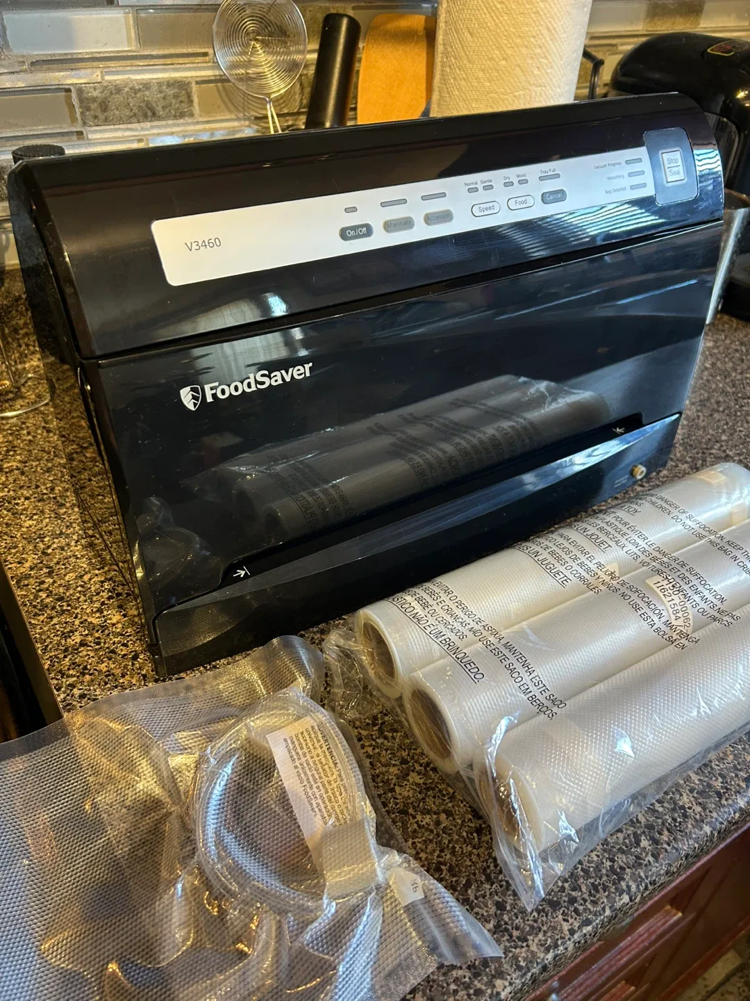 *NEW* FoodSaver V3460 Vacuum Sealing System
