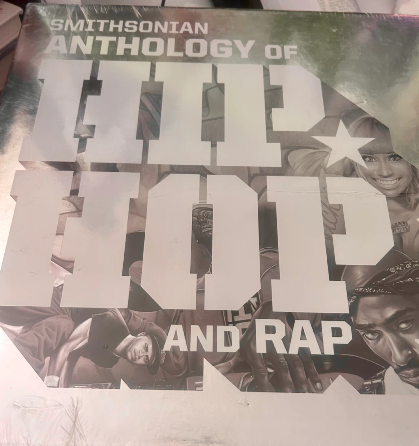 9 cds & book Anthology of Hip Hop and Rap (9 CDs + Book)