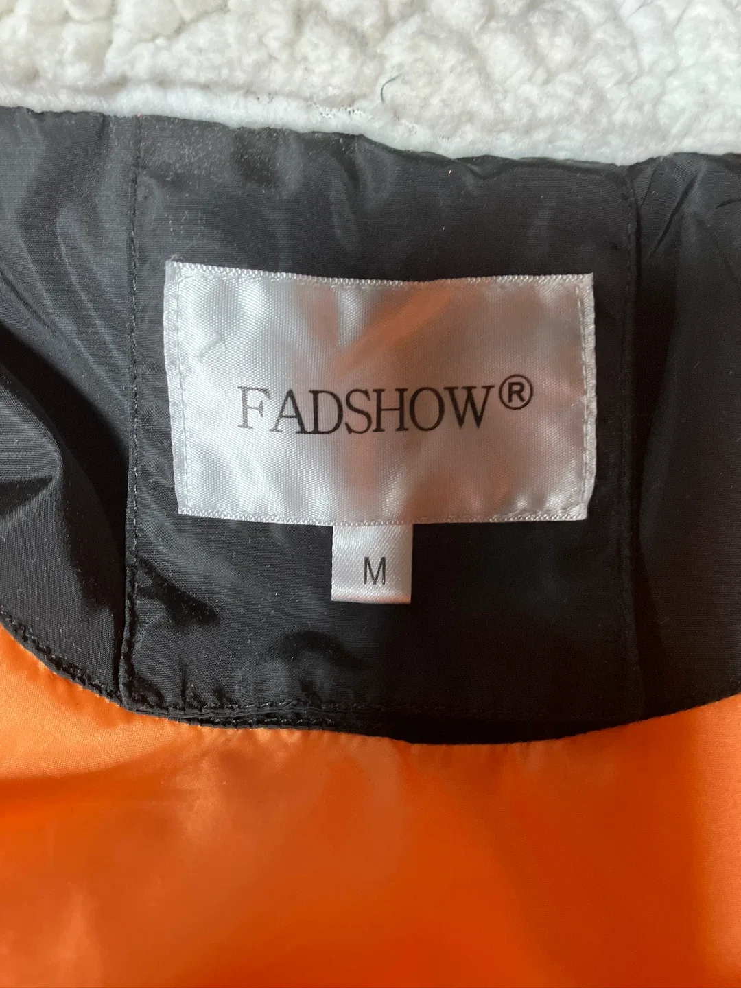 Black Puffer Jacket - Size M image indicator(3)