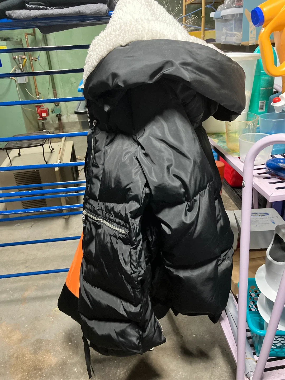 Black Puffer Jacket - Size M image indicator(2)