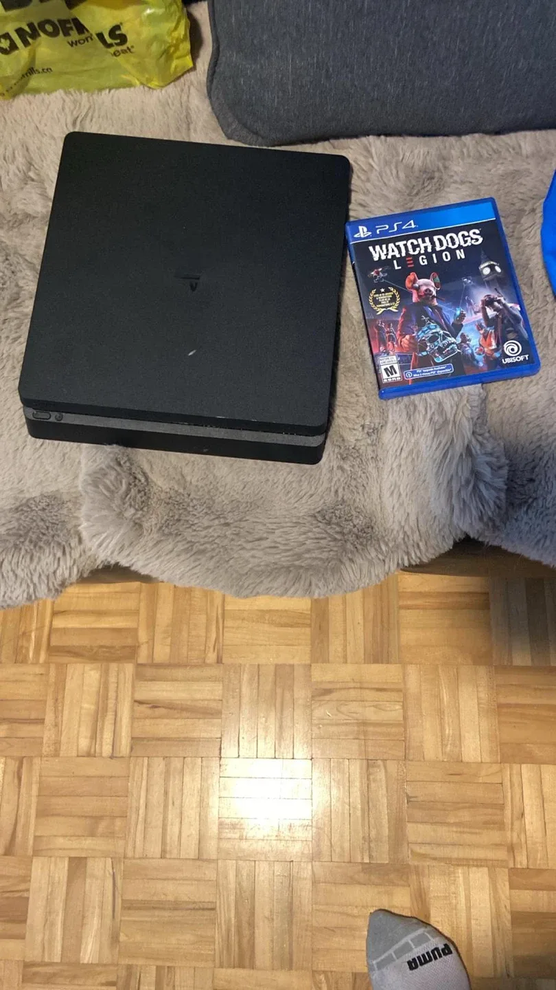 Gaming Consoles and Games Bundle image indicator(4)