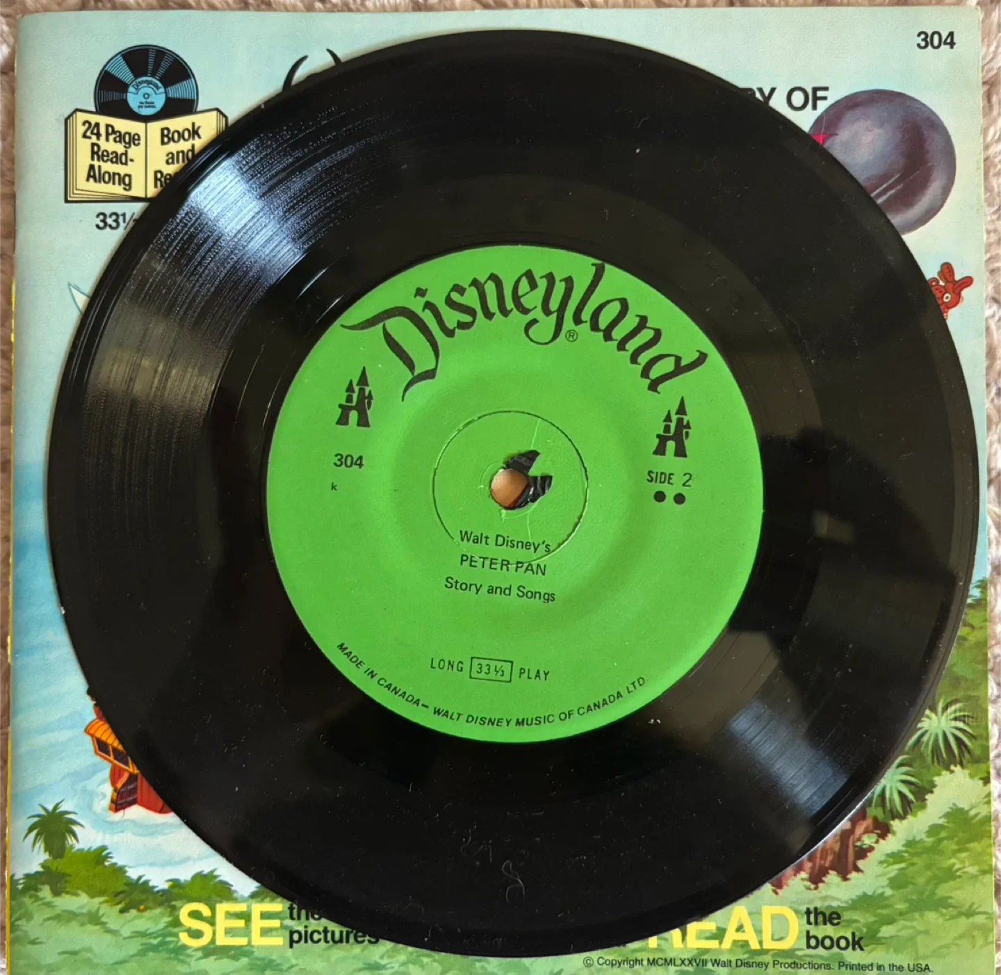 🥕Vintage Walt Disney's Peter Pan Book and Record image indicator(2)