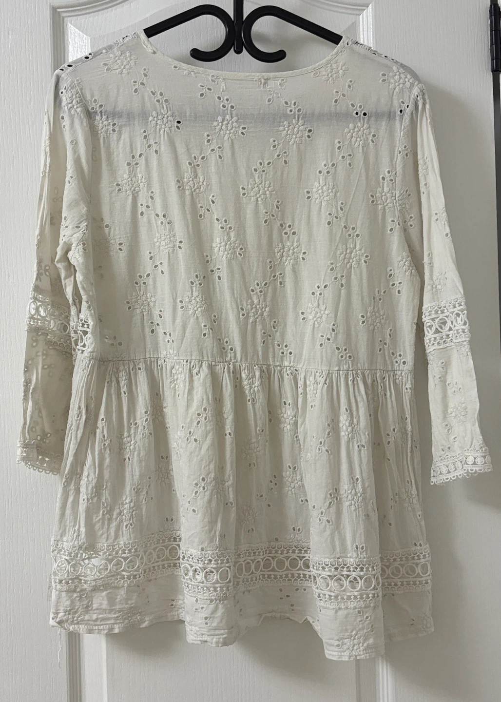 Blouse with eyelet embroidery size S - photo 2