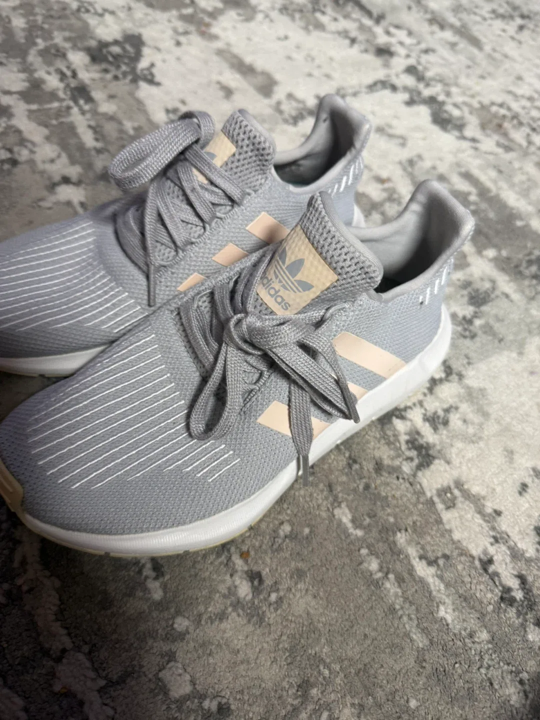 Adidas Swift Run X Grey/Pink Shoes size us 7