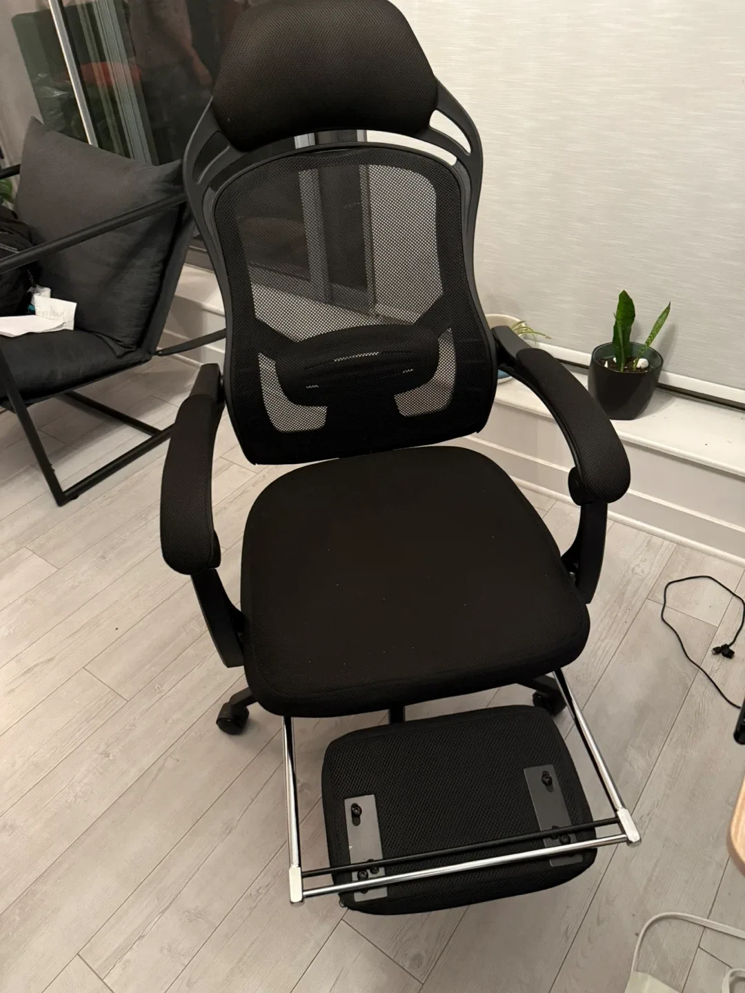 Ergonomic Mesh Office Chair - Black 🥕 image indicator(3)