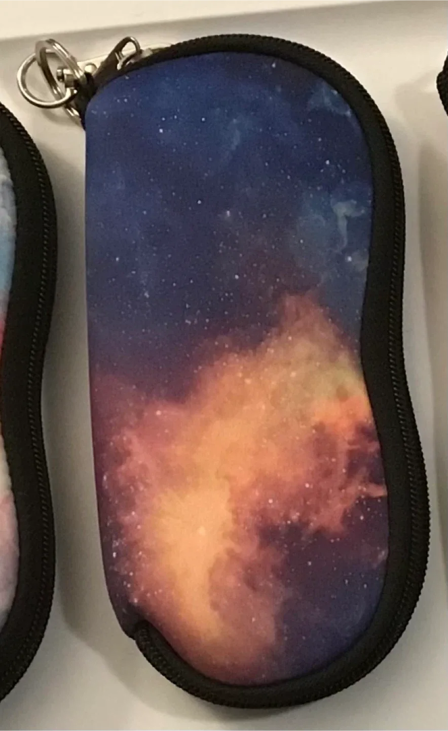 🤩 Neoprene Eyeglass Cases with Zipper and Clip image indicator(3)