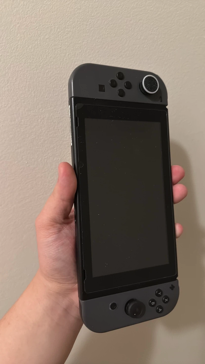 Nintendo switch V2 - photo 2