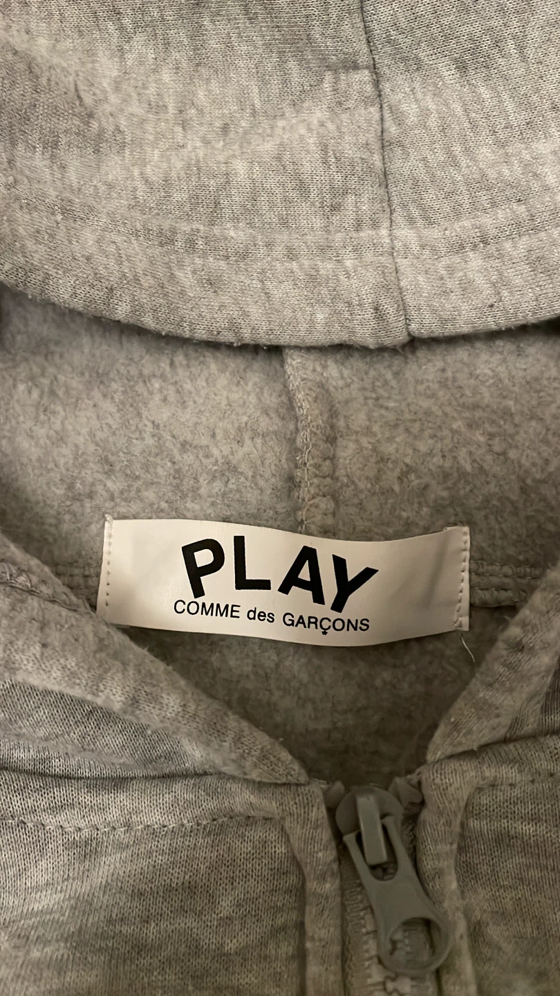 Comme des Garçons PLAY Grey Hoodie - photo 2