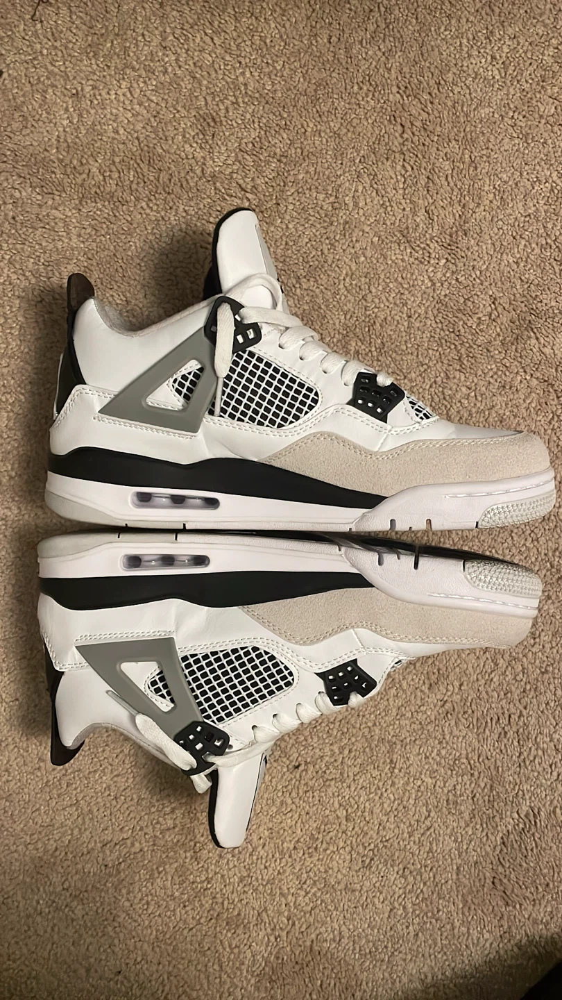 Air Jordan 4 Retro, Size US 8