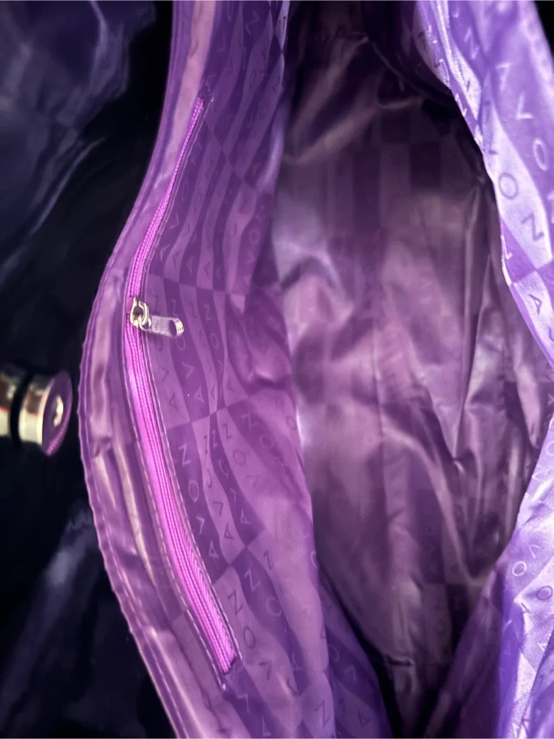 Avon Black Patent Bag and Wallet Set image indicator(2)