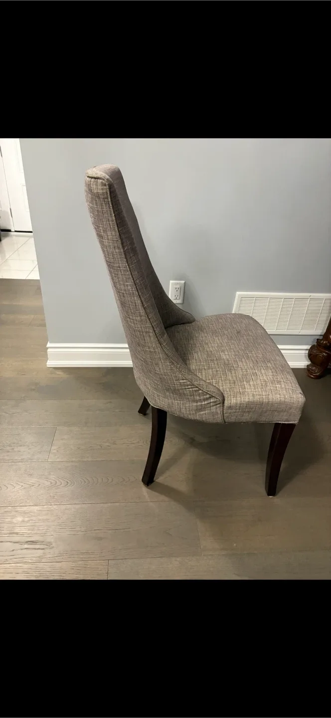 4 Urban barn beige dining chairs EUC ret $2020 price firm image indicator(4)