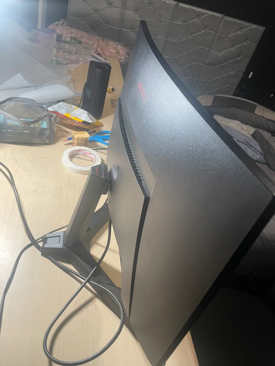 KOORUI 24” 180HZ Curved Gaming Monitor VA Panel image indicator(2)